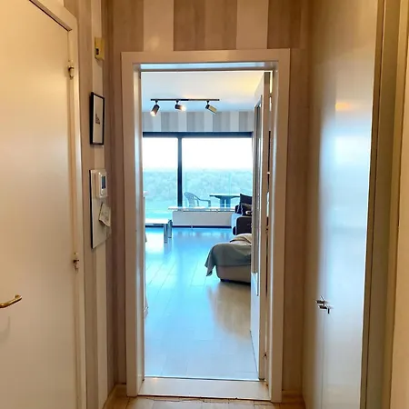 In By The Beach, Cleaning Included *