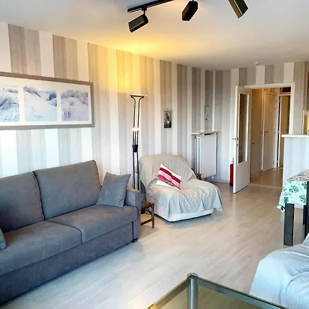 In By The Beach, Cleaning Included Apartamento Nieuwpoort